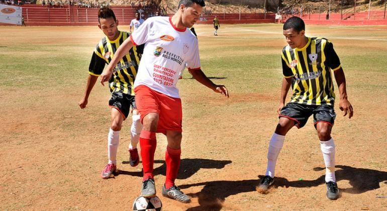 Copa Centenário tem jogos da terceira rodada do módulo juvenil neste sábado (28)