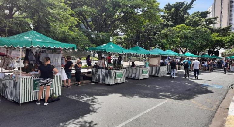PBH convoca classificados para o licenciamento da Feira da Praça da Febem PBH convoca classificados para o licenciamento da Feira da Praça da Febem