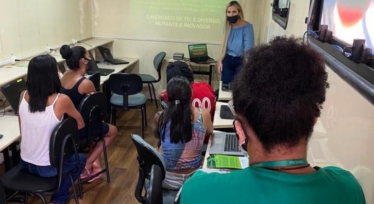Programa de Inclusão Digital de BH recebe Prêmio Inovacidade Programa de Inclusão Digital de BH recebe Prêmio Inovacidade