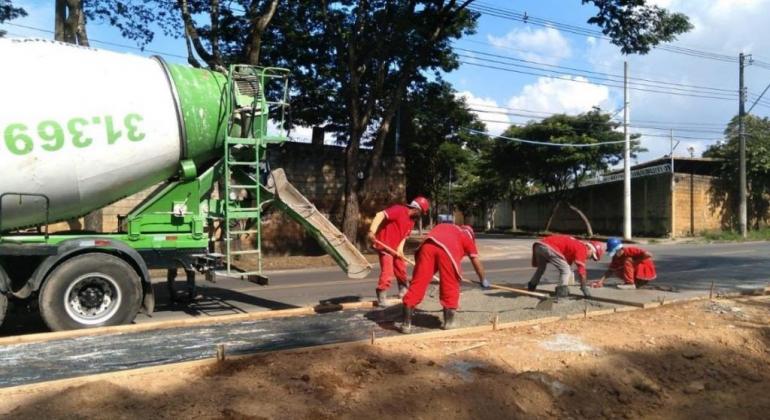 Sudecap adequa calçadas próximas à Zoobotânica garantindo acessibilidade