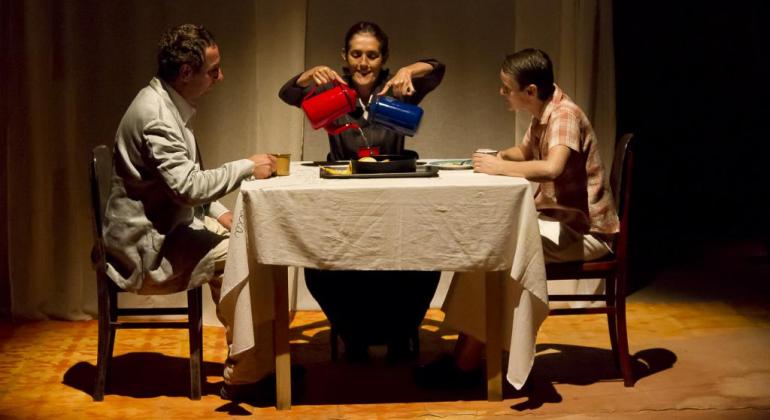 Teatro Marília recebe nova temporada do espetáculo “Por Parte de Pai” Espetáculo “Por Parte de Pai”