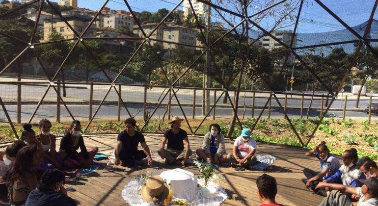 Projeto Elas Cultivam a Lagoinha oferece oficinas para inclusão produtiva de mulheres com trajetória de vida nas ruas Projeto Elas Cultivam a Lagoinha