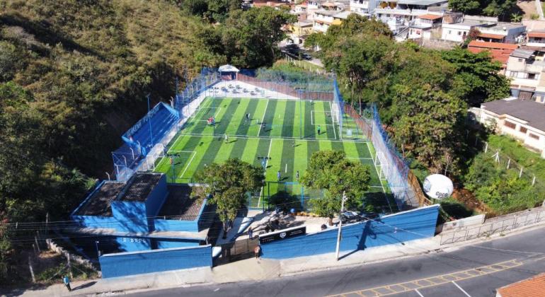 PBH entrega quinto campo de futebol revitalizado pelo programa Várzea Viva
