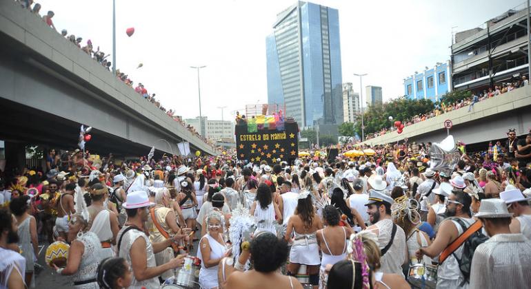 Operação Carnaval de Belo Horizonte 2020 neste sábado, dia 29 Foliões curtindo o carnaval de Belo Horizonte