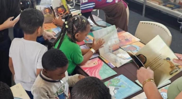 PBH leva 15 mil alunos da Rede Municipal de Educação à Bienal Mineira do Livro 2025