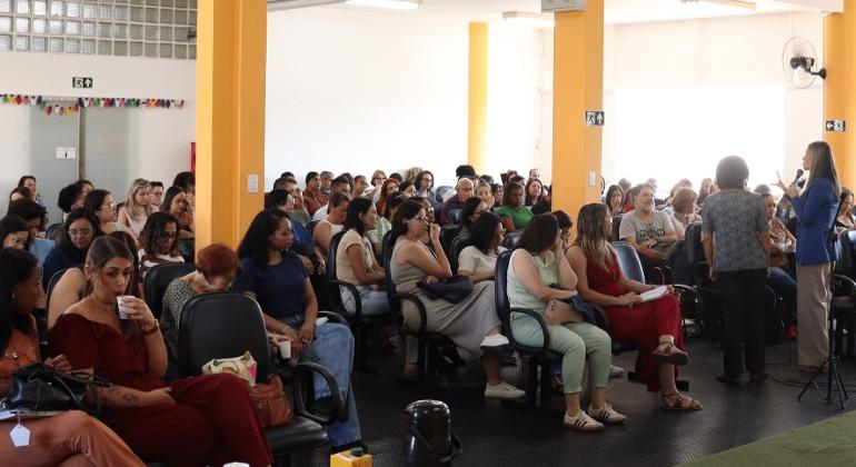 Professores são capacitados para a Comunicação Alternativa e Aumentativa