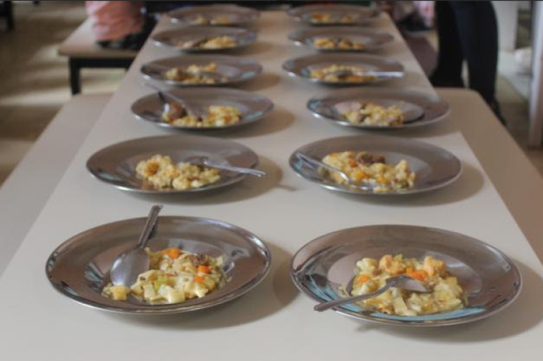 Profissionais das cozinhas escolares participam de curso sobre boas práticas alimentares Profissionais das cozinhas escolares participam de curso sobre boas práticas alimentares