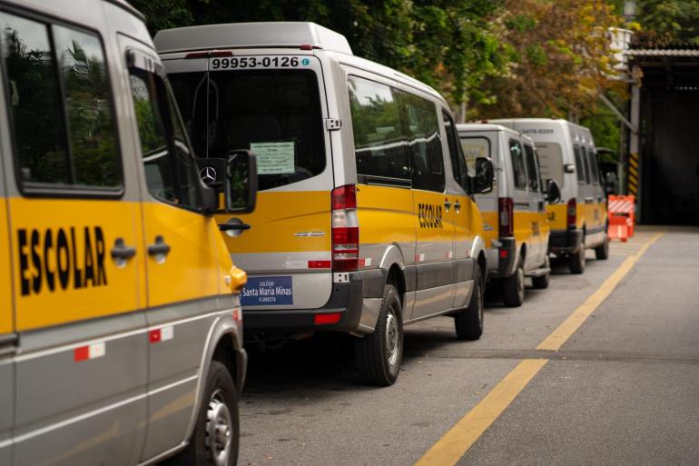 Veículos do transporte escolar terão acesso a faixas exclusivas de ônibus em BH