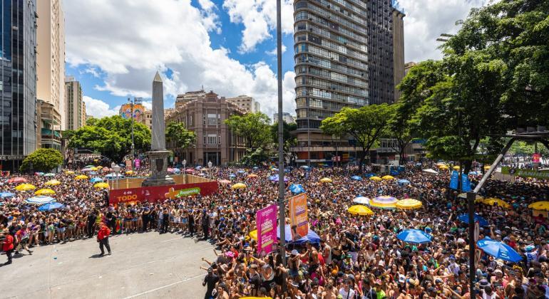 Prefeitura alerta sobre prevenção ao uso do tabaco durante o Carnaval