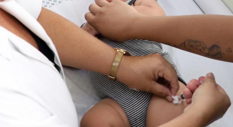 Campanha de Multivacinação para crianças e adolescentes segue até 29 de outubro Campanha de Multivacinação para crianças e adolescentes segue até 29 de outubro