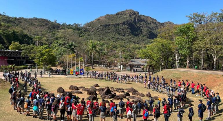 Guarda municipal promove prática de escotismo para cerca de 400 crianças e adolescentes