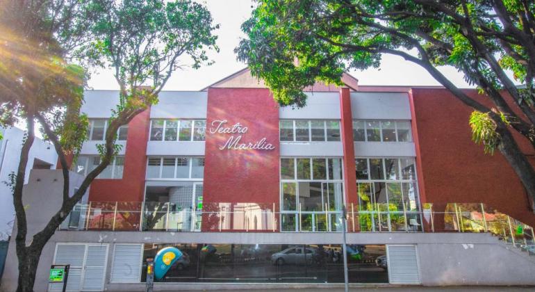 PBH seleciona projetos artístico-culturais para uso dos teatros públicos da cidade Fachada do Teatro Marília