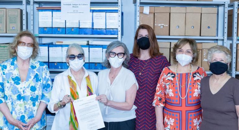 Arquivo Público de BH recebe doação de acervo da Sociedade Amigas da Cultura Arquivo Público de BH recebe doação de acervo da Sociedade Amigas da Cultura