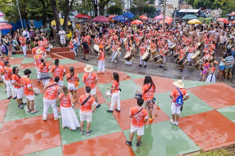 Primeiro final de semana do Carnaval de BH reúne cerca de 100 mil foliões em mais de 40 desfiles