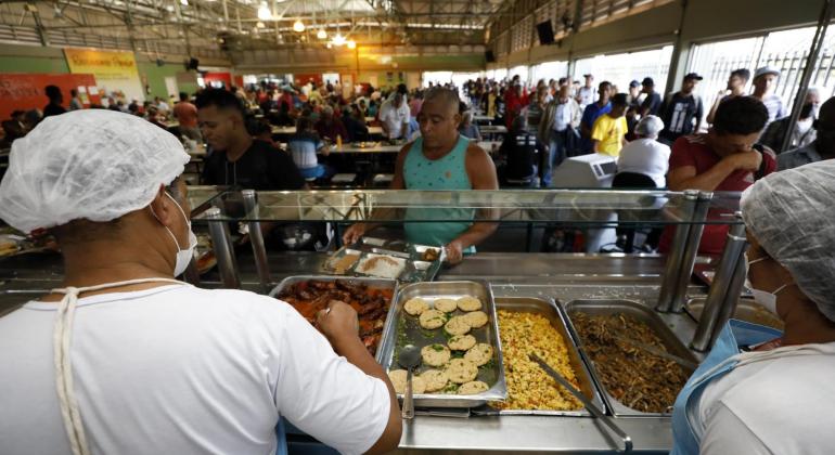 Prefeitura diversifica cardápio do jantar nos Restaurantes Populares