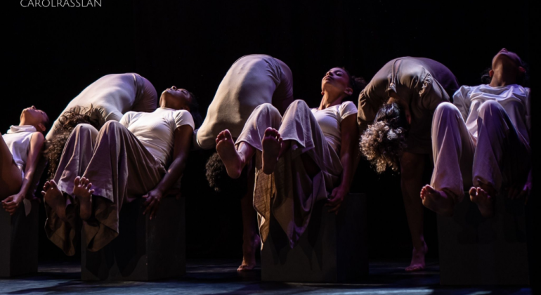 “Mostra do Fim do Mundo” celebra o reencontro de danças com teatros municipais “Mostra do Fim do Mundo” celebra o reencontro de danças com teatros municipais