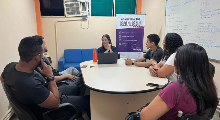 Alunos de programa da PBH recebem mentoria sobre inserção no mercado de trabalho Alunos de programa da PBH recebem mentoria sobre inserção no mercado de trabalho