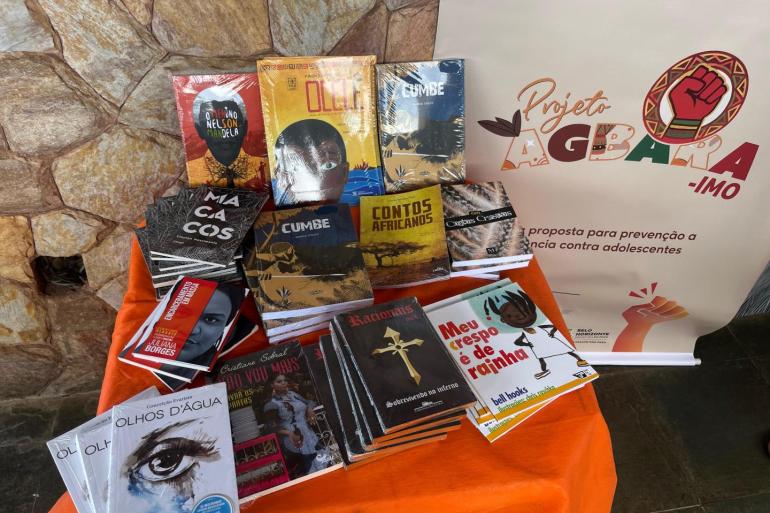 Projeto Agbará-Imo tem primeira biblioteca criada para estimular a leitura entre jovens em vulnerabilidade social Projeto Agbará-Imo tem primeira biblioteca criada para estimular a leitura entre jovens em vulnerabilidade social