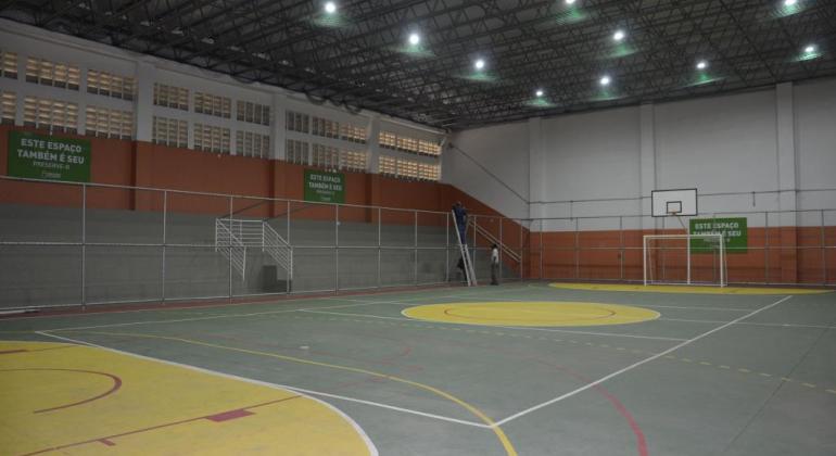 Requalificado, centro esportivo reabre no Dom Bosco para atender 384 alunos Requalificado, centro esportivo reabre no Dom Bosco para atender 384 alunos