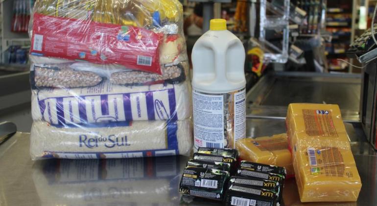 PBH disponibiliza consulta para cestas básicas e kits de higiene em outubro PBH disponibiliza consulta para cestas básicas e kits de higiene em outubro