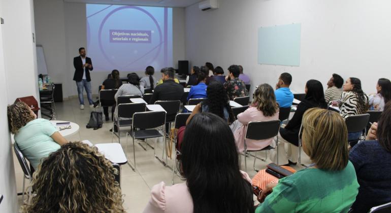 Conselheiros tutelares de BH participam de formação sobre orçamento público