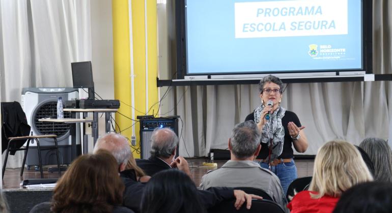 PBH realiza ações de segurança no trânsito com alunos da Rede Municipal de BH