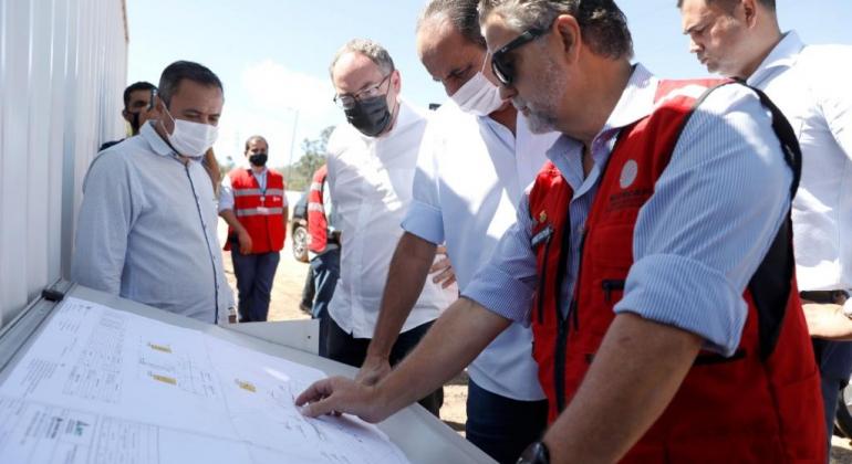 Prefeito Alexandre Kalil visita obras da área de escape do Anel Rodoviário Prefeito Alexandre Kalil visita obras da área de escape do Anel Rodoviário