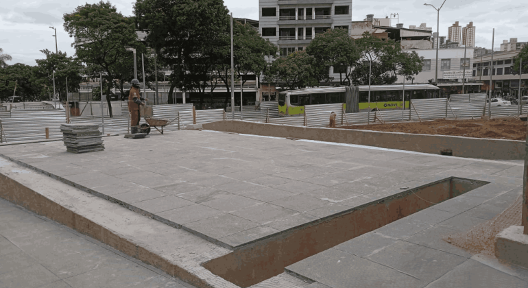 Trânsito em pista do MOVE, no Centro, será alterado com obra da Praça Rio Branco