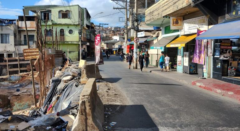 PBH inicia obras para conter erosão na Rua Independência, no Cabana do Pai Tomás