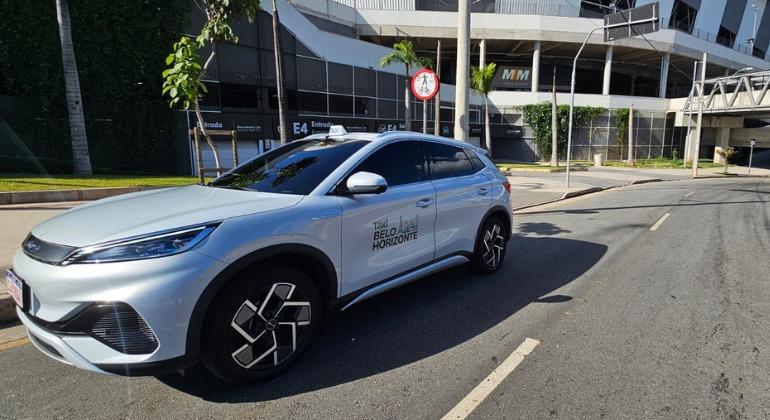Meio ambiente: BH acelera a mobilidade limpa com 180 táxis elétricos