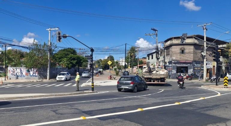 Obras no bairro Tirol melhoram segurança e fluidez no trânsito do Barreiro