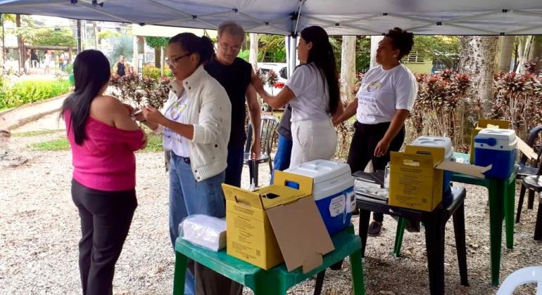 Prefeitura de BH vacinou quase 6 mil pessoas contra a gripe nesse sábado (24)