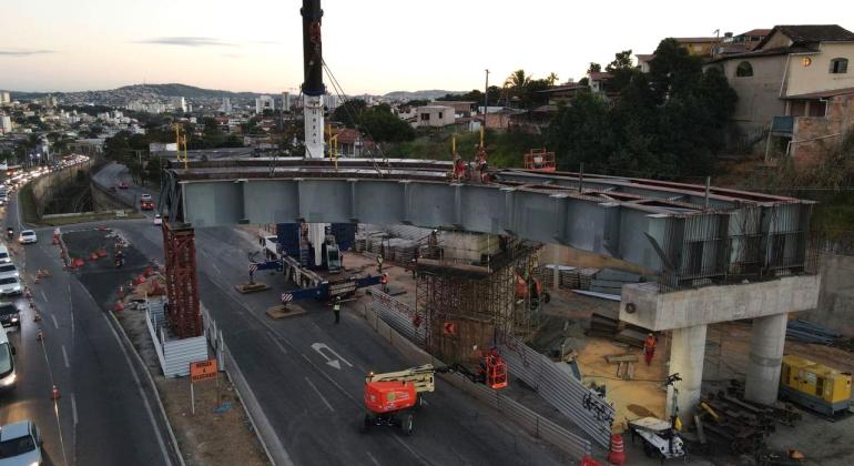 Trânsito na Cristiano Machado será alterado de madrugada para obra de viaduto