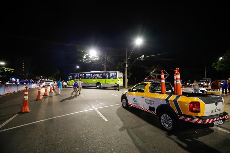 Operação de trânsito para o jogo Cruzeiro x Flamengo no Mineirão, nesta quarta-feira (12) Veículos da BHTrans em operação em dia de evento no Mineirão
