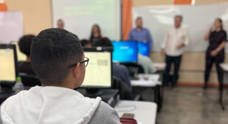 PBH e Embaixada dos EUA preparam belo-horizontinos para o mercado de tecnologia PBH e Embaixada dos EUA preparam belo-horizontinos para o mercado de tecnologia