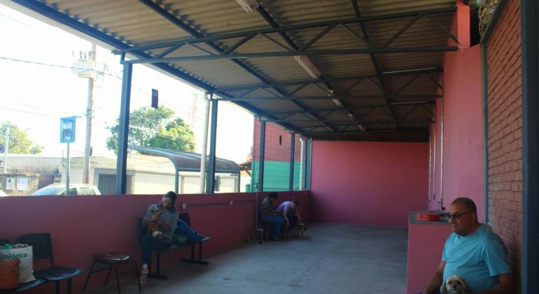 Prefeitura de BH inaugura sala para tutores no Hospital Veterinário