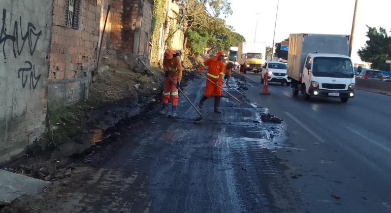 Mais de 12 toneladas de resíduos são recolhidas por dia pela Prefeitura no Novo Anel