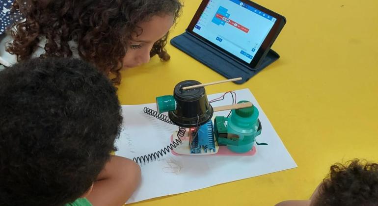 Ensino de robótica ganha espaço na rede de educação de BH com a parceria das escolas com o Clic