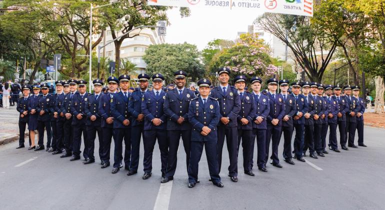 Prefeitura de BH nomeia 500 novos agentes para a Guarda Municipal