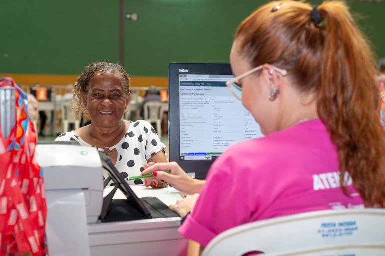 Prefeitura de BH oferece a ambulantes treinamento para aumentar o lucro durante a folia