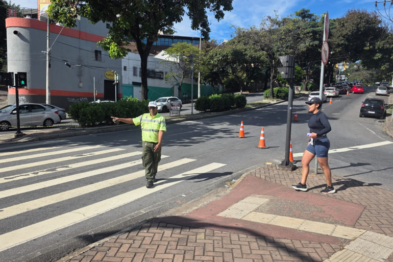 Operação de trânsito para a corrida Cemig Run no Santo Agostinho, neste domingo (31)
