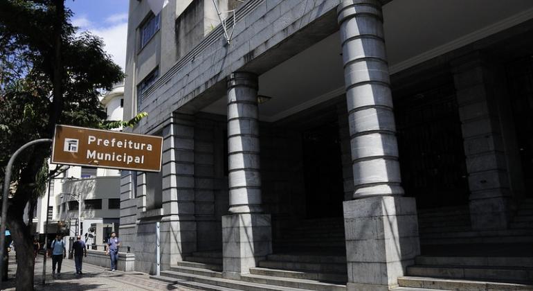 PBH divulga Manual Prático do Programa de Fomento à Integridade Pública Fachada da Prefeitura de Belo Horizonte
