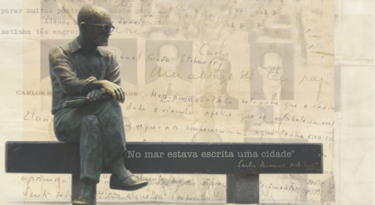 Imagem da escultura de Drummond de Andrade