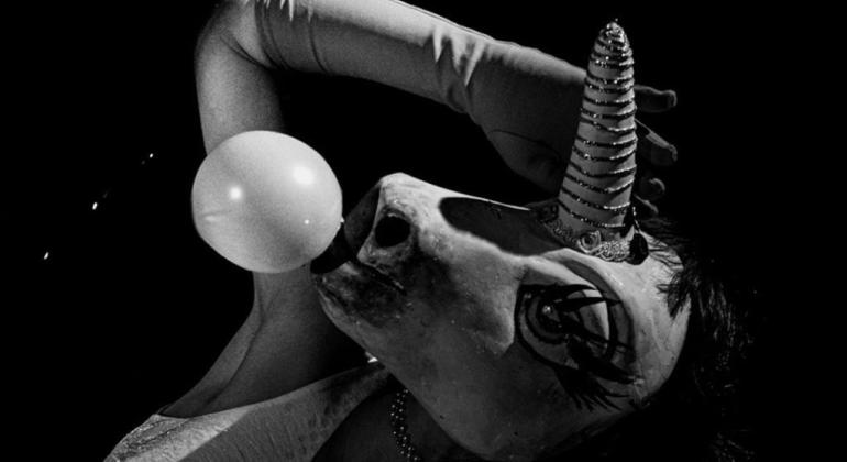 Teatro Raul Belém Machado recebe espetáculo “Telúricas”, com temática sobre o protagonismo feminino Teatro Raul Belém Machado recebe espetáculo “Telúricas”, com temática sobre o protagonismo feminino