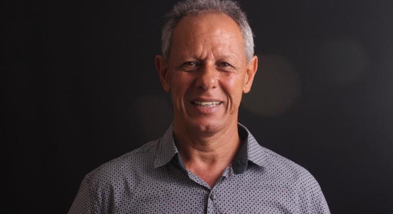 Teatro Raul Belém Machado recebe show de humor de Leo Araújo com causos mineiros Teatro Raul Belém Machado recebe show de humor de Leo Araújo com causos mineiros