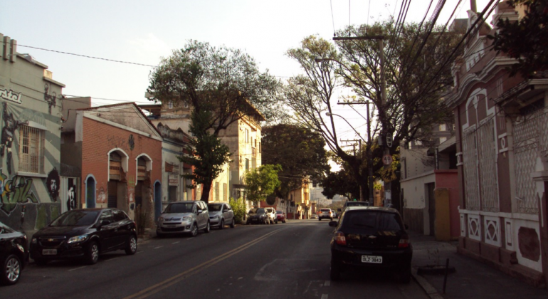 Imagem de uma das ruas do bairro Santa Tereza