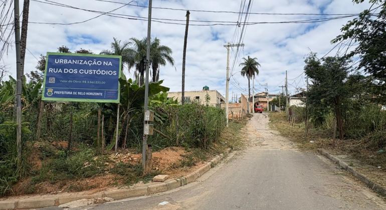 Prefeitura de BH inicia obras de urbanização da Rua dos Custódios no Bairro Beija Flor
