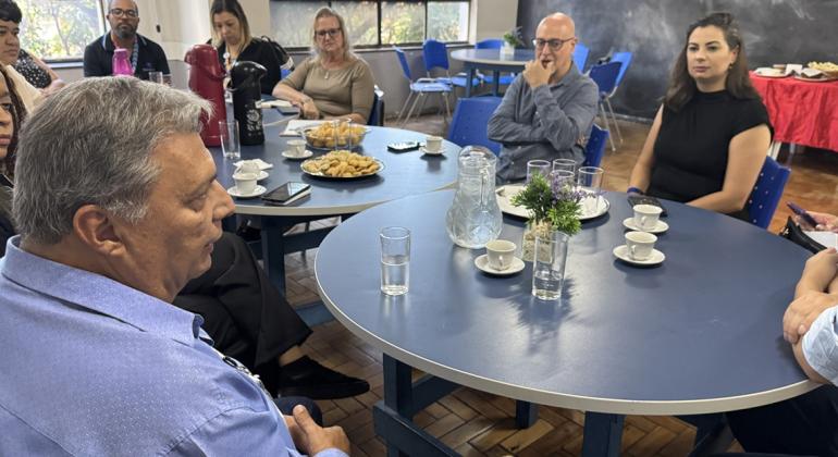 PBH apresenta Estamos Juntos para representantes da Prefeitura de Curitiba