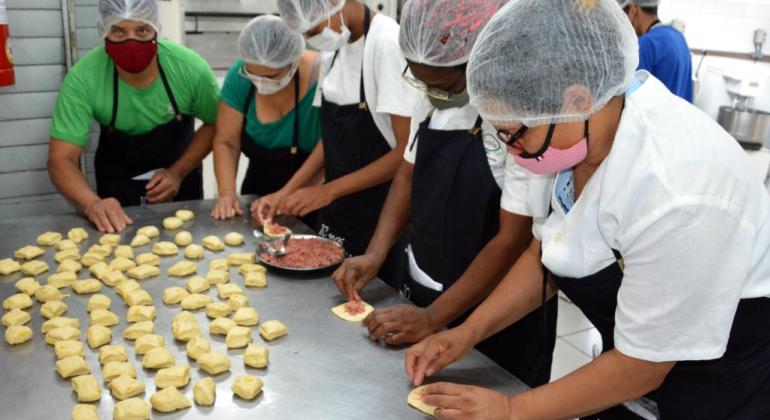 Prefeitura abre novas inscrições para formação gratuita em gastronomia