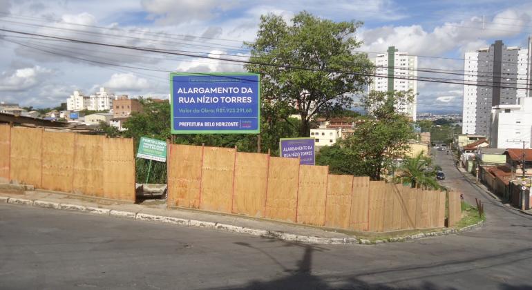 PBH inicia obras de alargamento da rua Nízio Torres, na região da Pampulha